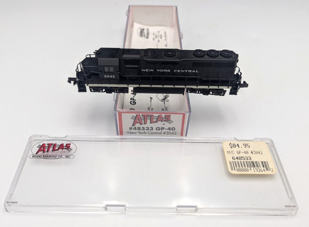 Atlas #48533 GP-40 New York Central #3042 NYC Diesel Locomotive N Gauge